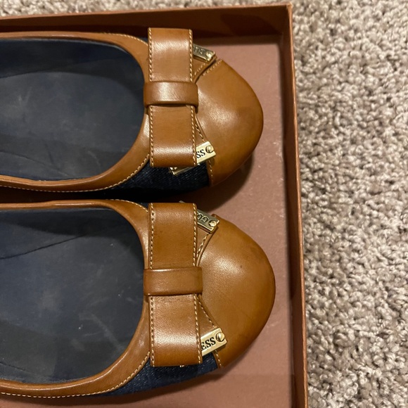 Shoes - Picture 2 of 4